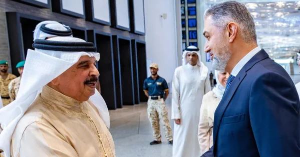 جلالة الملك المعظم يكرّم بيت التمويل الكويتي – البحرين تقديرًا لرعايته لمعسكر «قدها جونيور» التدريبي للناشئة