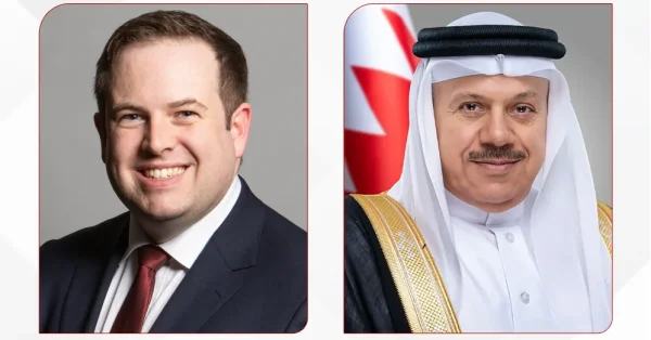 وزير الخارجية يتلقى اتصالاً هاتفيًا من معالي وزير الدولة لشؤون الشرق الأوسط وشمال أفريقيا بوزارة الشؤون الخارجية وشؤون الكومنولث والتنمية في المملكة المتحدة